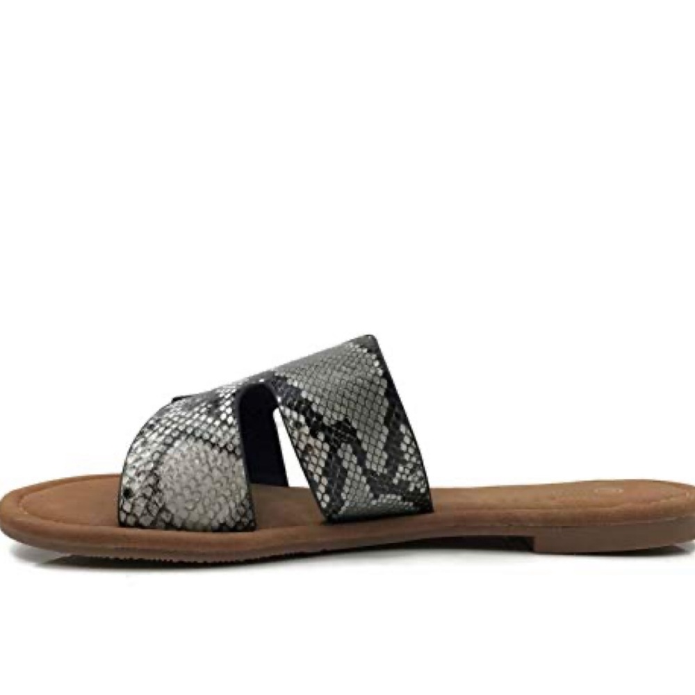 Snakeskin Print Notched Sandals - Picture 4 of 9
